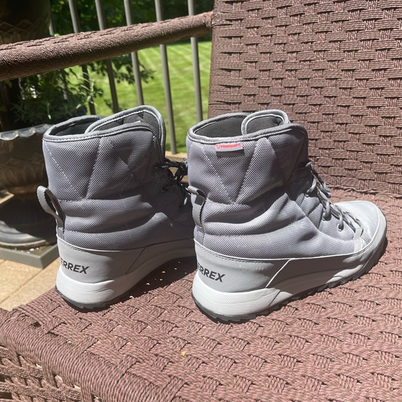 Adidas Terrex Women’s insulated winter adventure boots - Picture 3 of 5